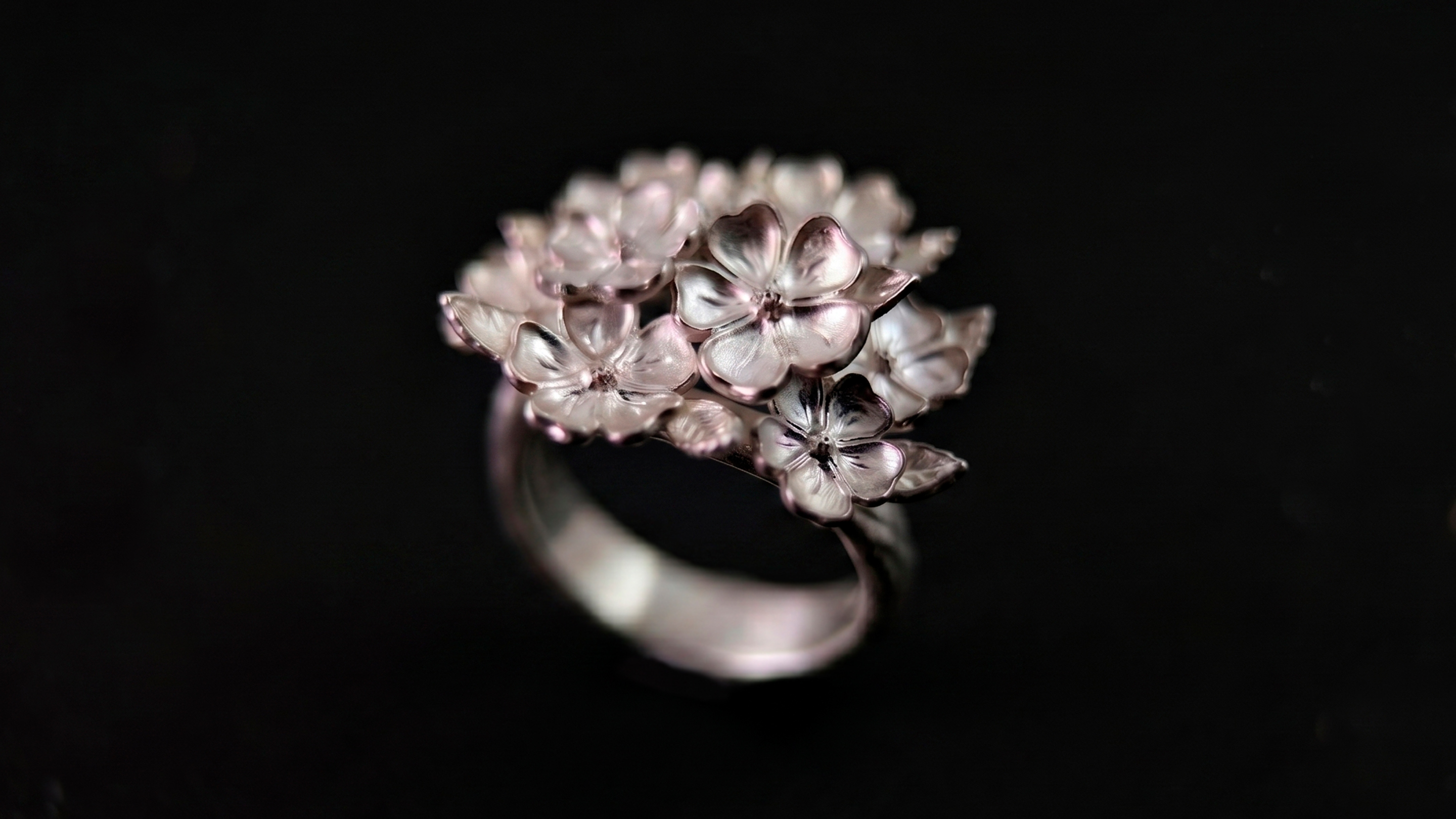 Module 04 — organic flower ring in silver, freely sculpted, ZBrush render